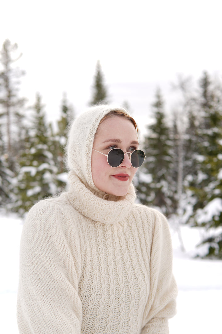 Fuzzy Pixie Hood Knitting Pattern PDF (English & Norwegian) – fabelknitwear